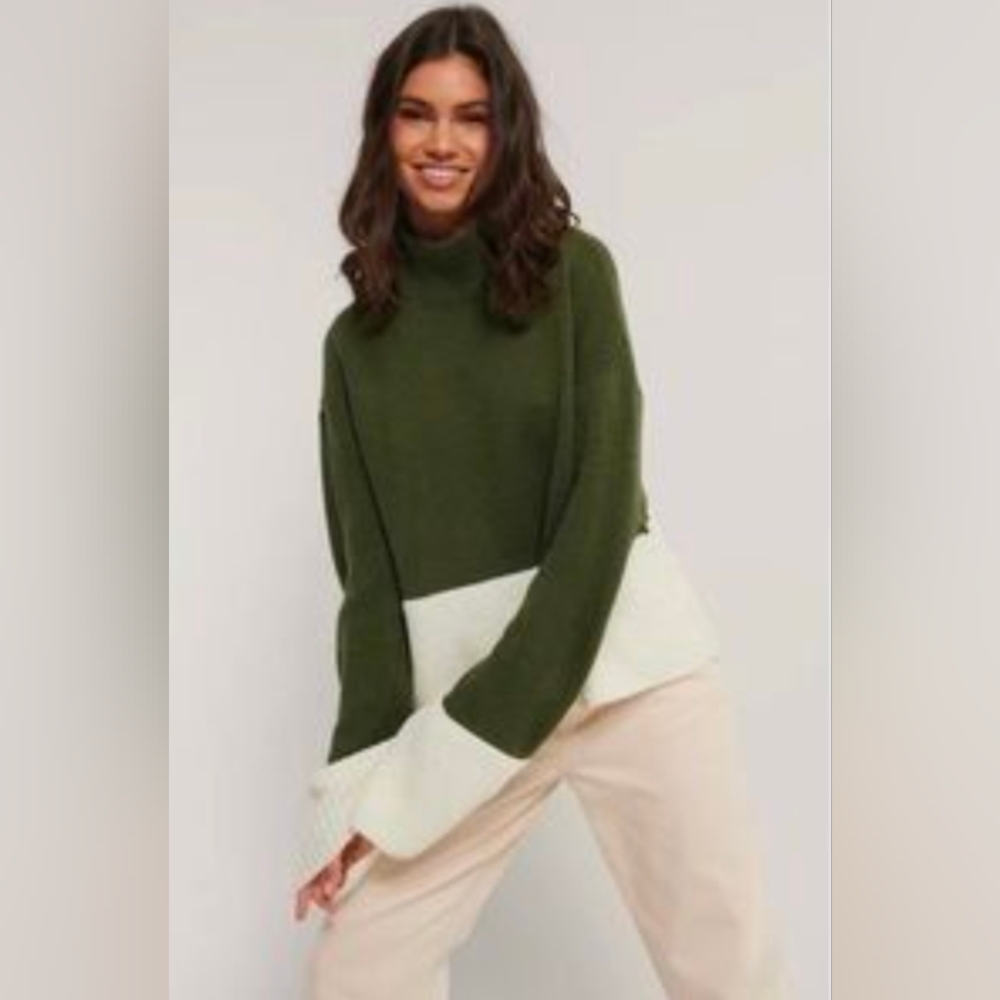Laundry By Shelli Segal Sage and Cream And Mint Turtleneck Sweater Bell Sleeves - Picture 3 of 15